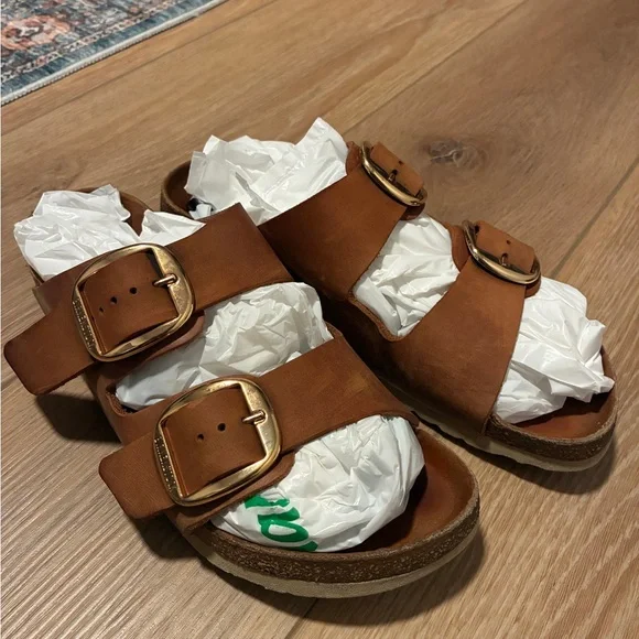 Birkenstock Tan Leather Sandals with Gold Buckles - Picture 4 of 10